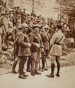 Un gruppo internazionale sul fronte italiano, 1917: Principe di Galles al centro
